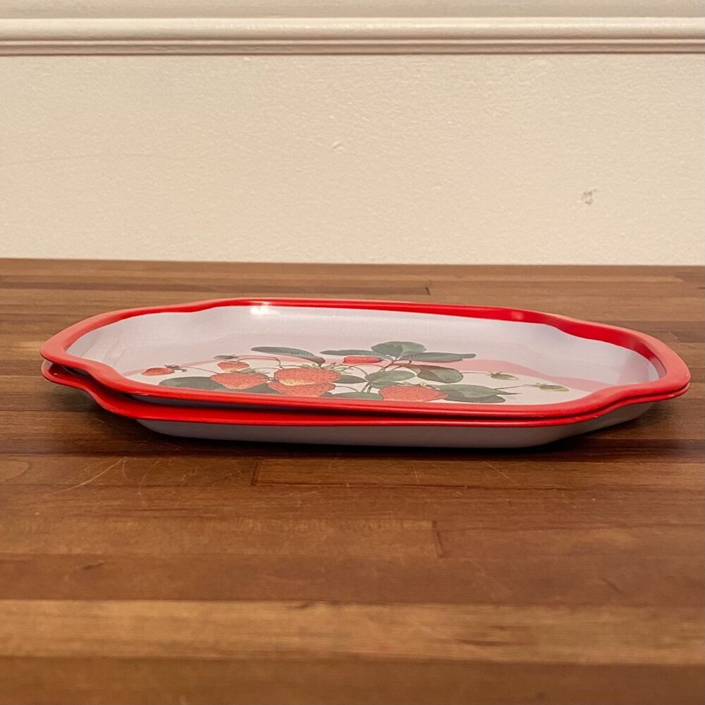 Strawberry Tin Trays Set of 2 - Picture 3 of 8